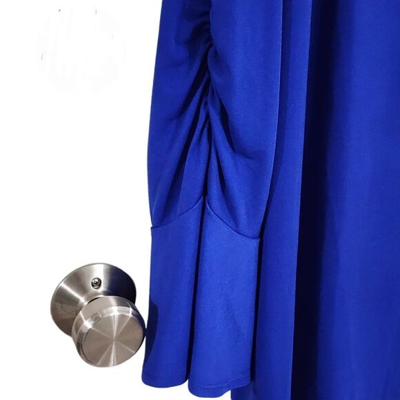 Susan Graver Every day top blue ruched bell sleeve blouse 2X - Picture 3 of 5